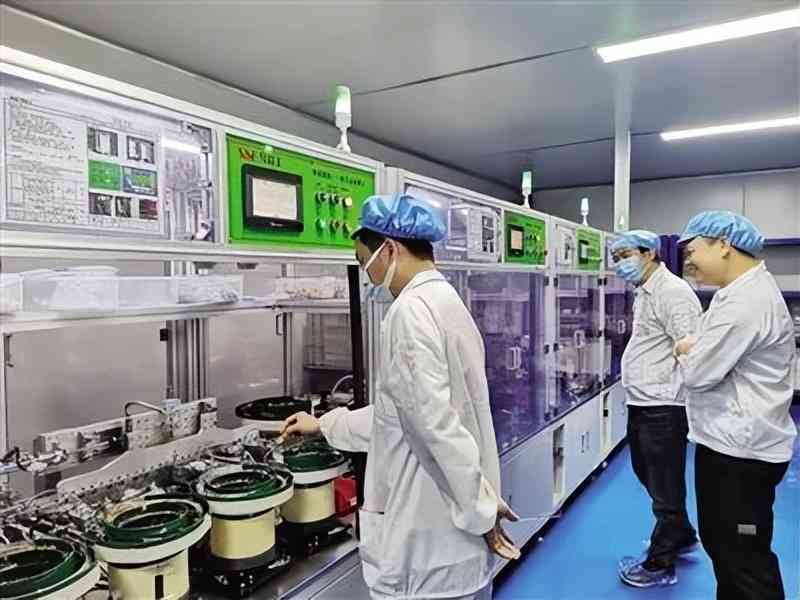 工伤赔偿认定主体与责任归属解析
