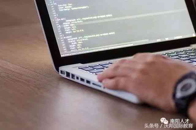 利用视觉脚本训练AI：探索智能化视觉编程新路径