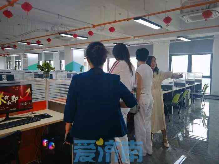 掌握AI技能：兼职赚钱必备的AI副业课程脚本与核心内容解析