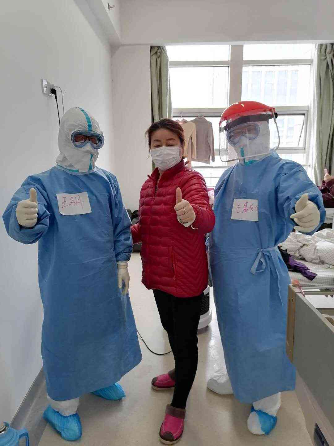 智能AI助力疫设计：高效研发与优化策略