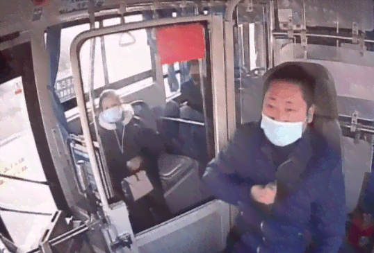 福建福清公交车司机猝死，25日心梗不离世引发关注