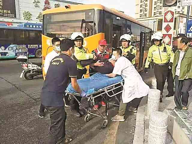 福清公交司机突发心梗紧急送医，市民关注健状况