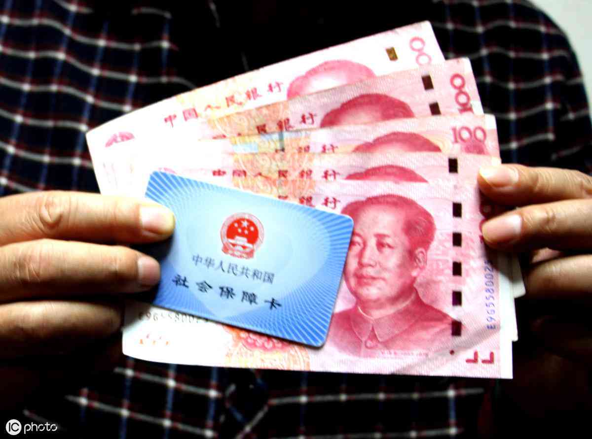 私营企业员工发生工伤事故应承担的法律责任与赔偿义务