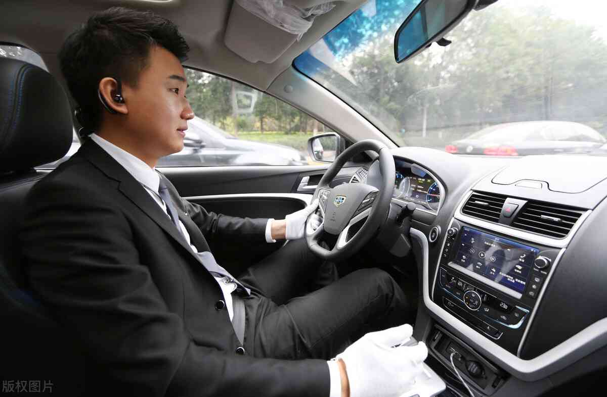 全方位解析：私人司机职业职责、招聘要求及工作日常