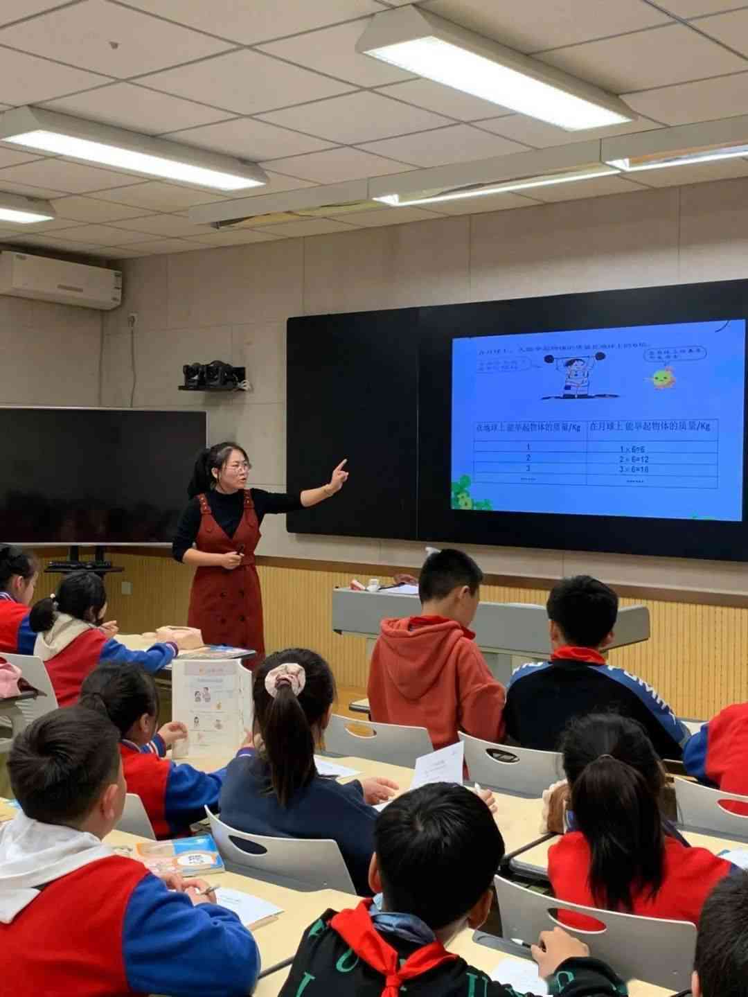 '打造深度课堂：融入内涵元素的创意教学文案'