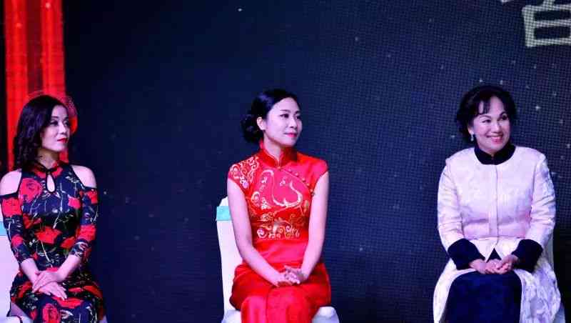 融合AI艺术之美：打造独特旗袍文案，展现国韵风情