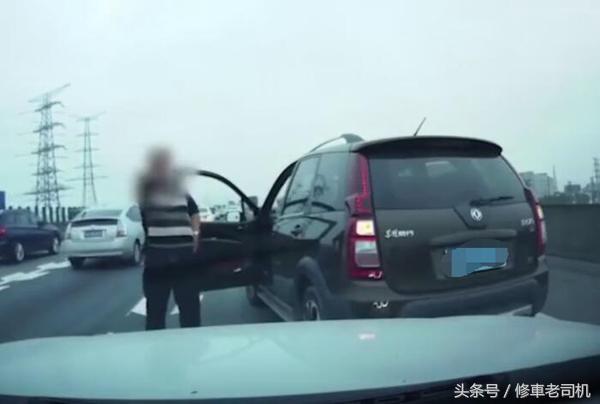 职工确诊精神病：企业赔偿责任详解与法律权益保障指南