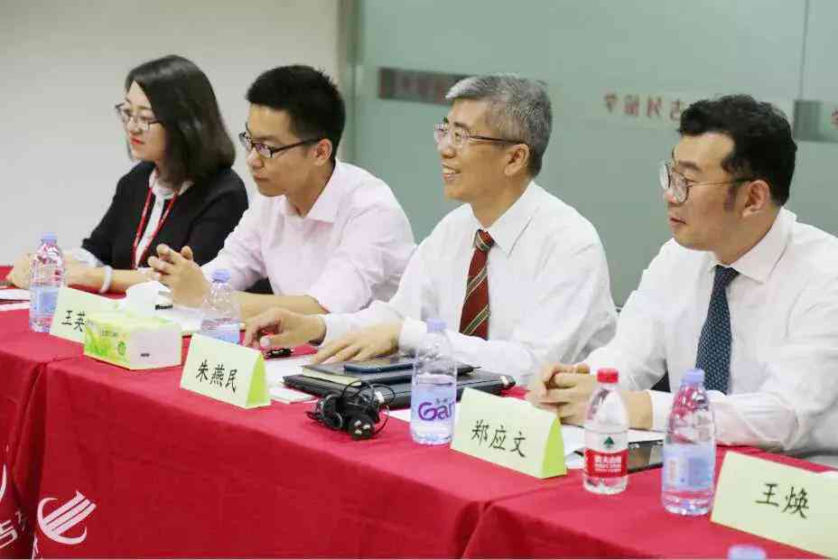 AI技术民族服文案：合成民族服装与创意抖音文案