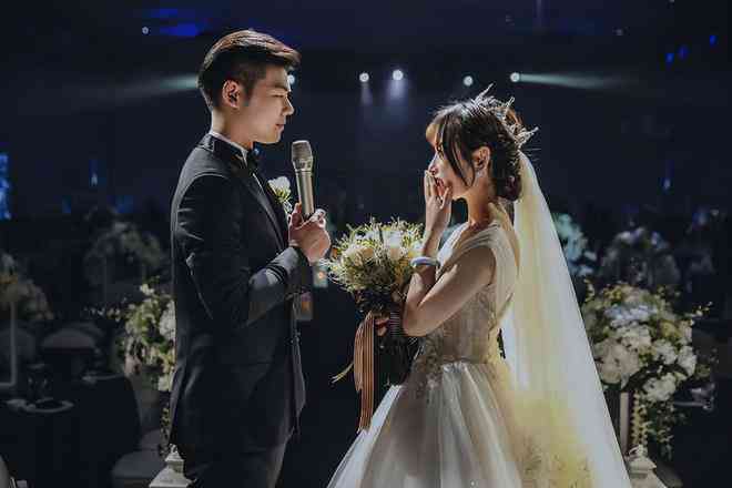 全方位婚纱照爱情文案攻略：打造独特婚礼记忆与浪漫表白指南