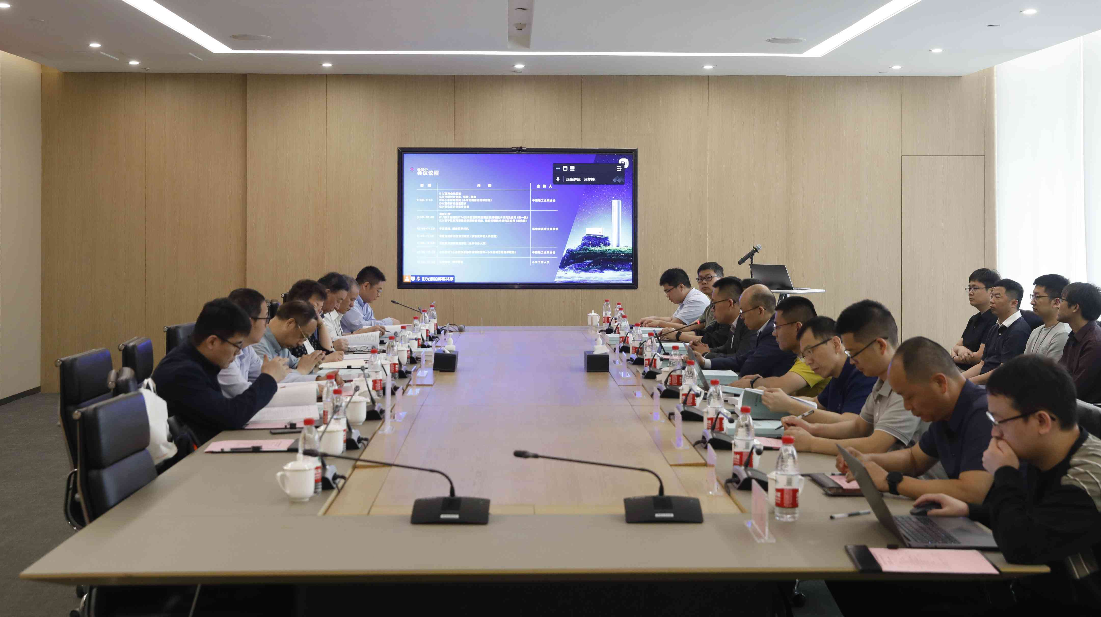 智能时代下的交互革新：AI交互研究报告与分析范文