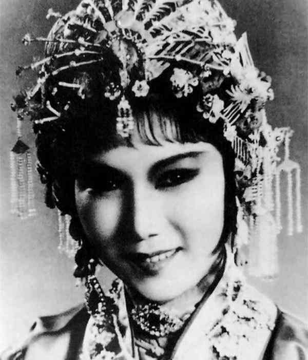 智能AI绘画写作助手一键与安装体验