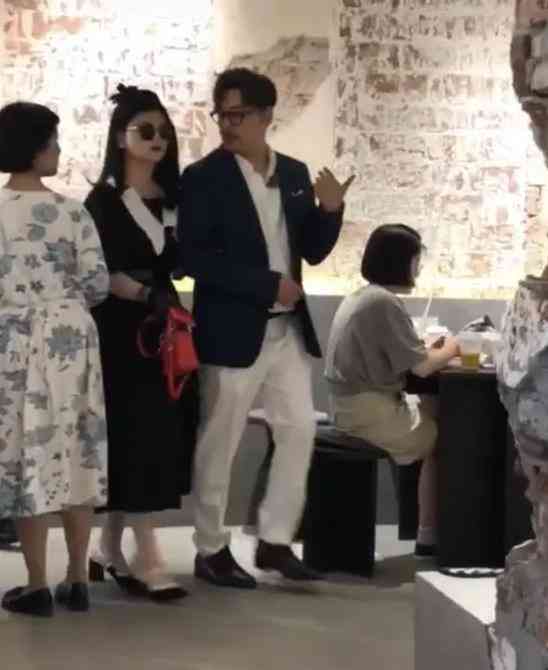 头饰文案简短：可爱、霸气、有趣，朋友圈必备！