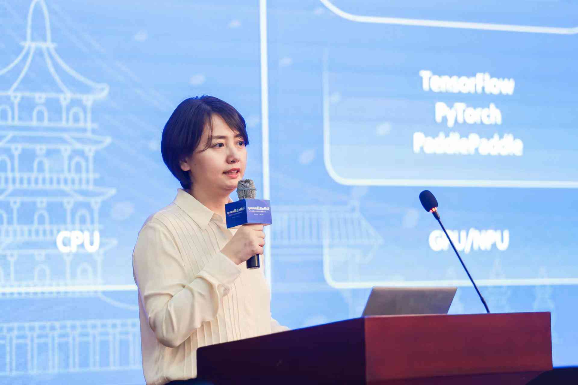 人工智能编程入门：深入解析AI编写技巧与实践