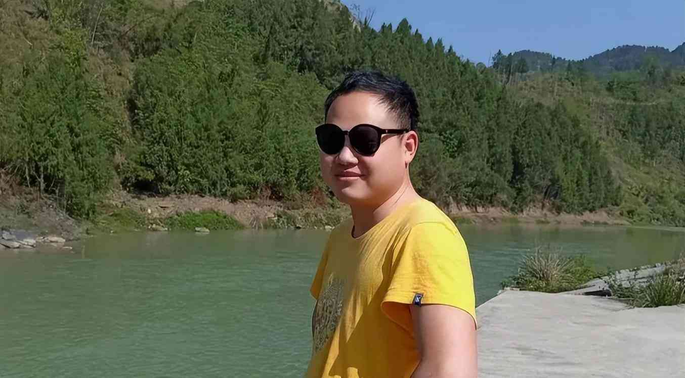 如何使用ai创作诗歌软件