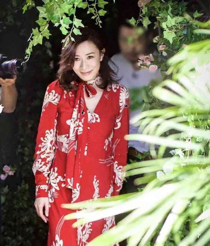 ai波点号文案可爱