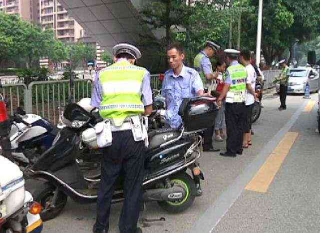 骑电动车撞人怎么认定工伤