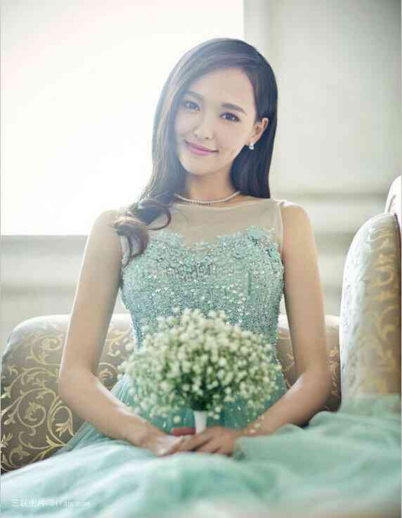 ai婚纱写真的文案怎么写