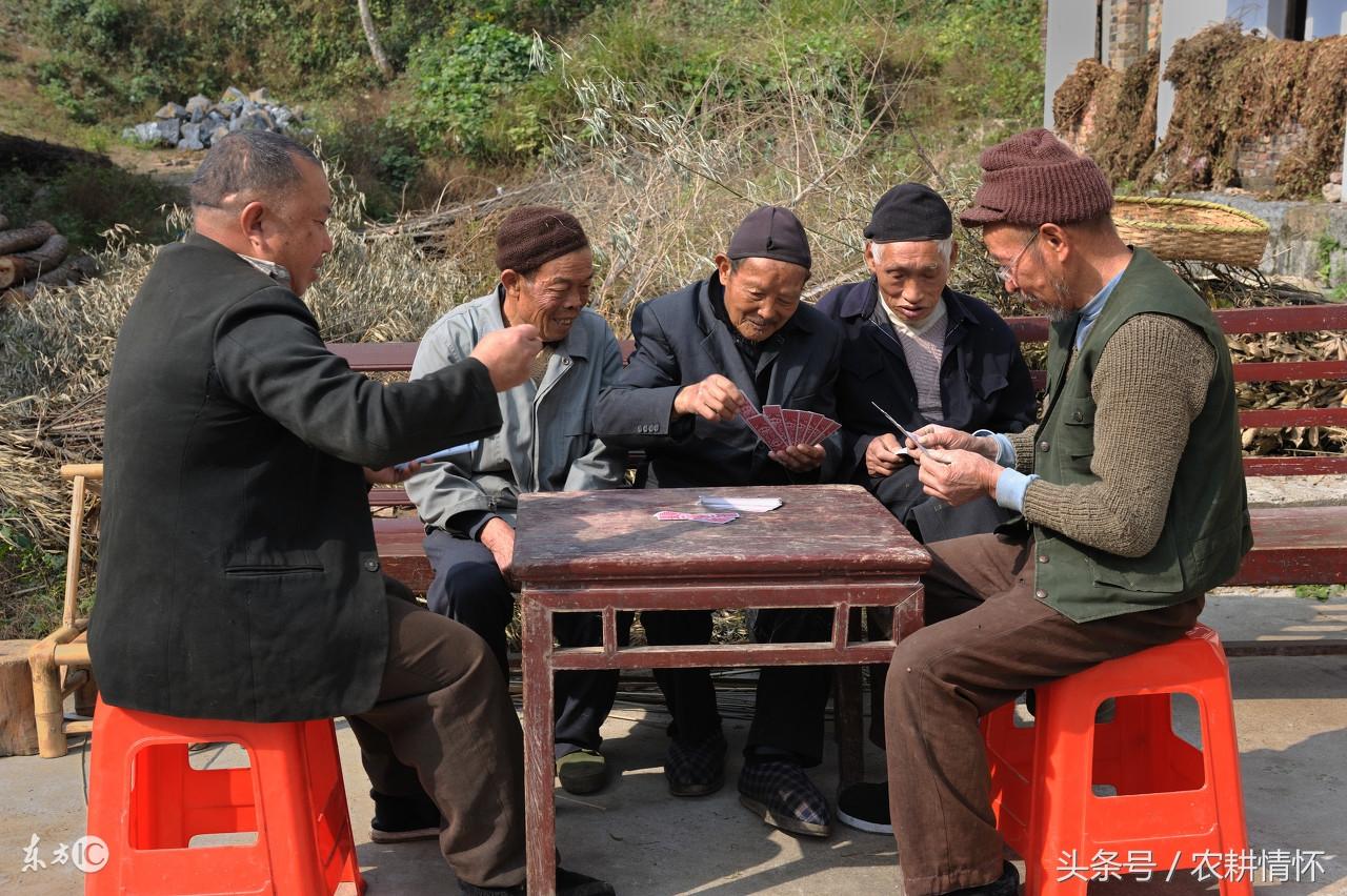 农民工伤到底谁负责的赔偿