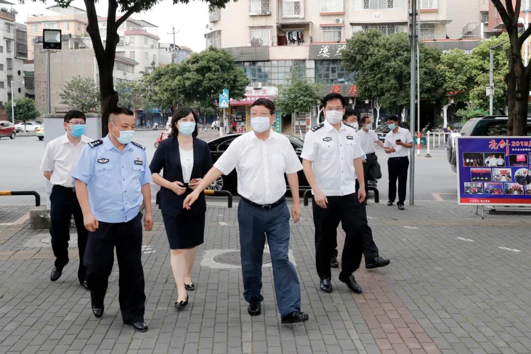 ai可以帮你写汇报工作文案