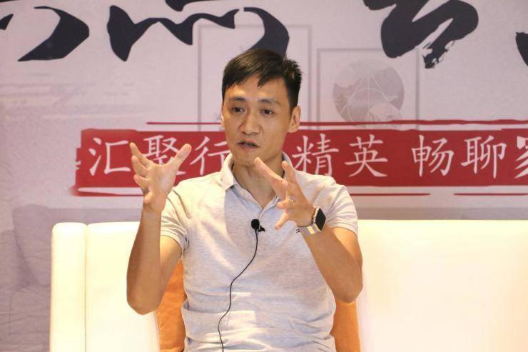 ai绘画花文案怎么写