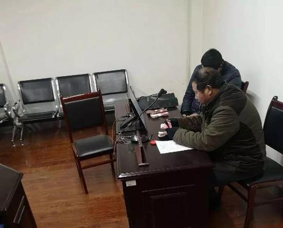 对农民工工伤断指怎样赔偿