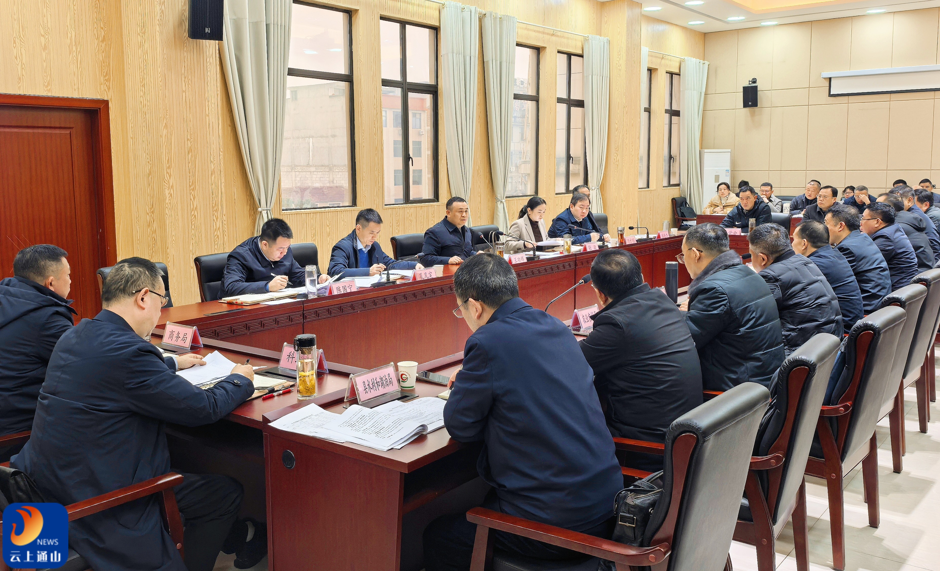 王功辉在全县2026年向上争资工作专题会议上强调：高位推动 精准对接 系统联动 奋力开创向上争资工作新局面