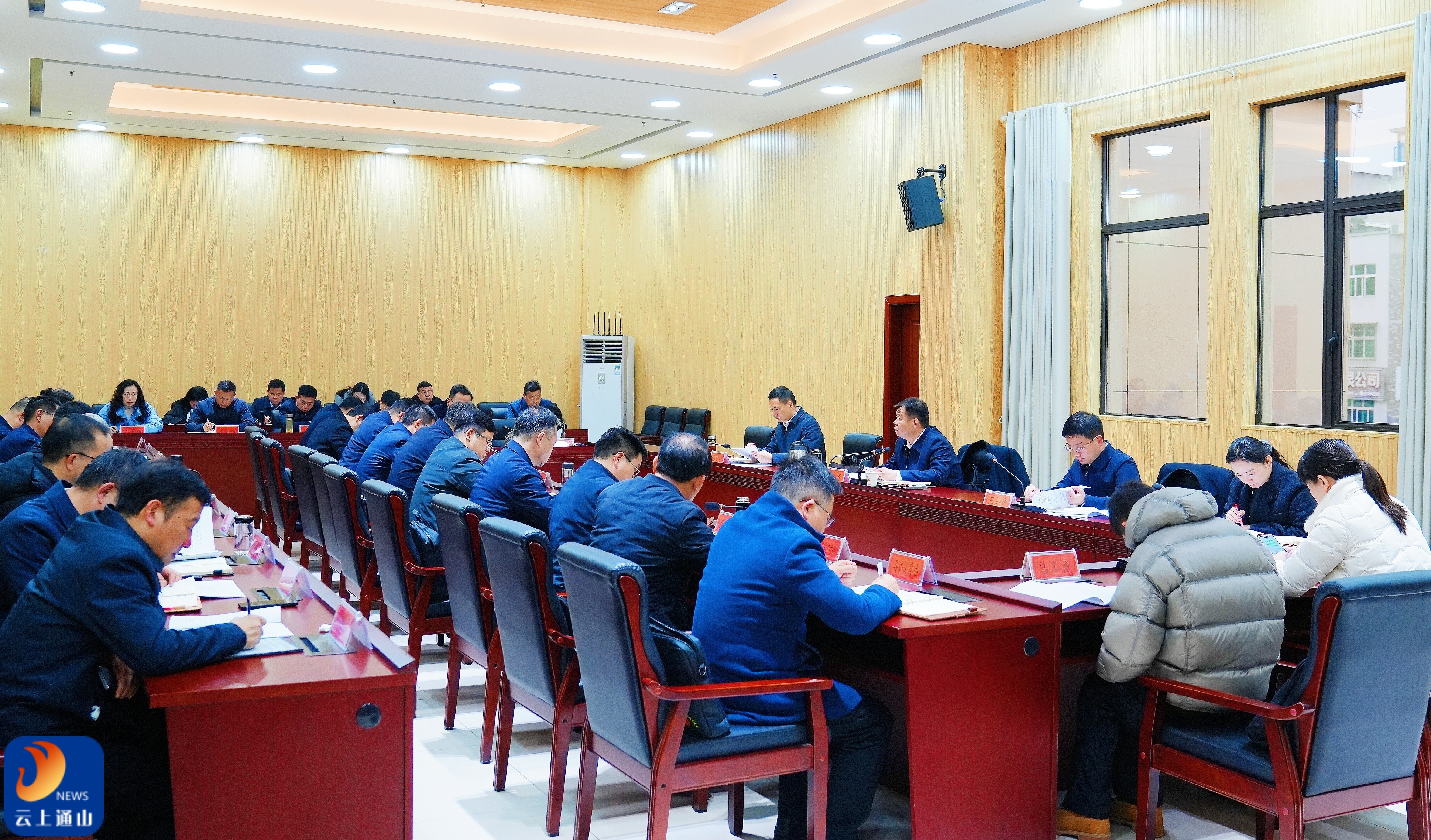 吴涛主持召开县委党的建设和人才工作领导小组2026年度第一次会议 以高质量党建引领保障通山“三区”建设提质增效