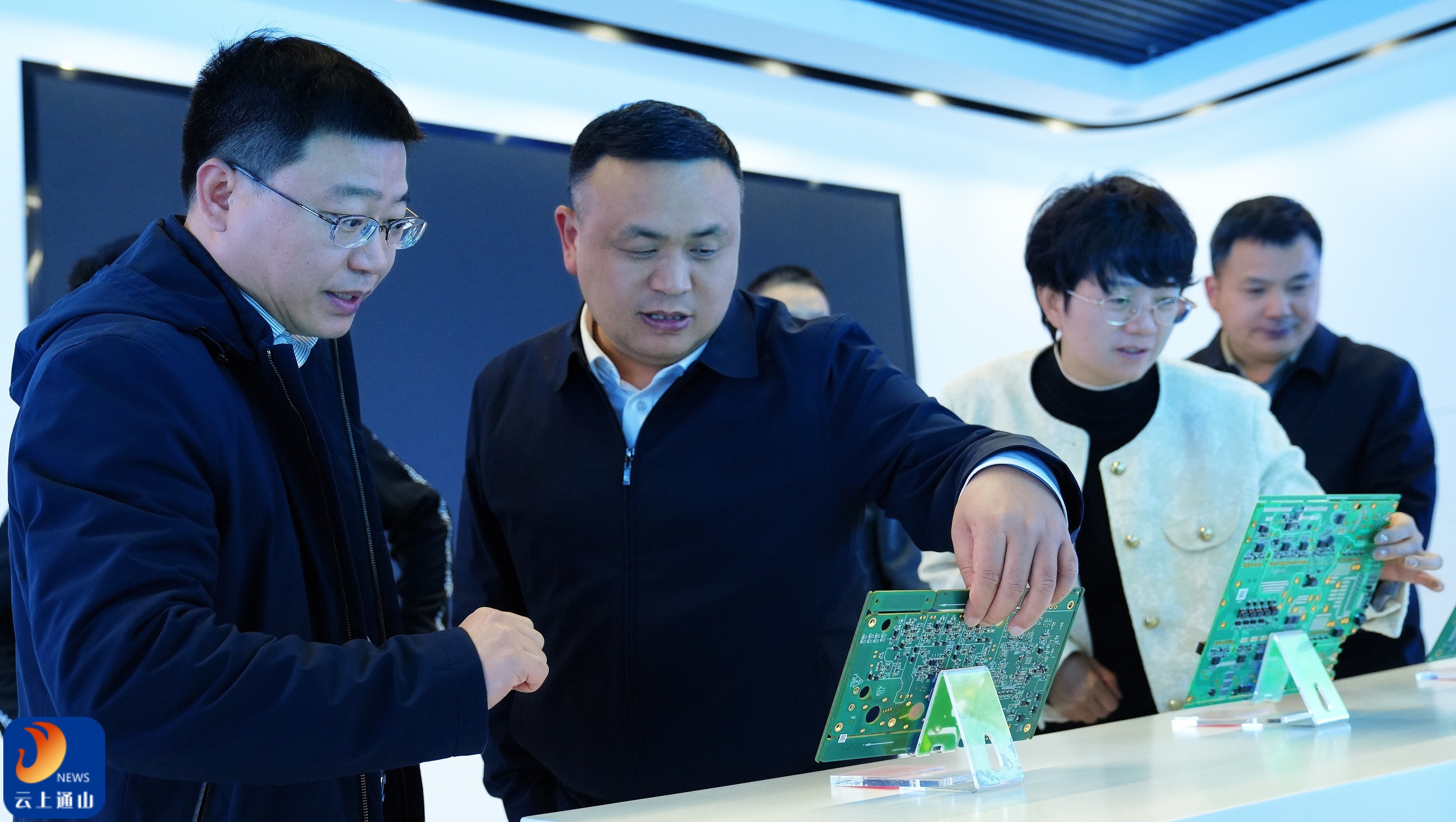 王功辉在开展“5011”包保企业帮扶时强调：主动靠前精准服务 全力优化营商环境 坚定不移支持企业做大做强