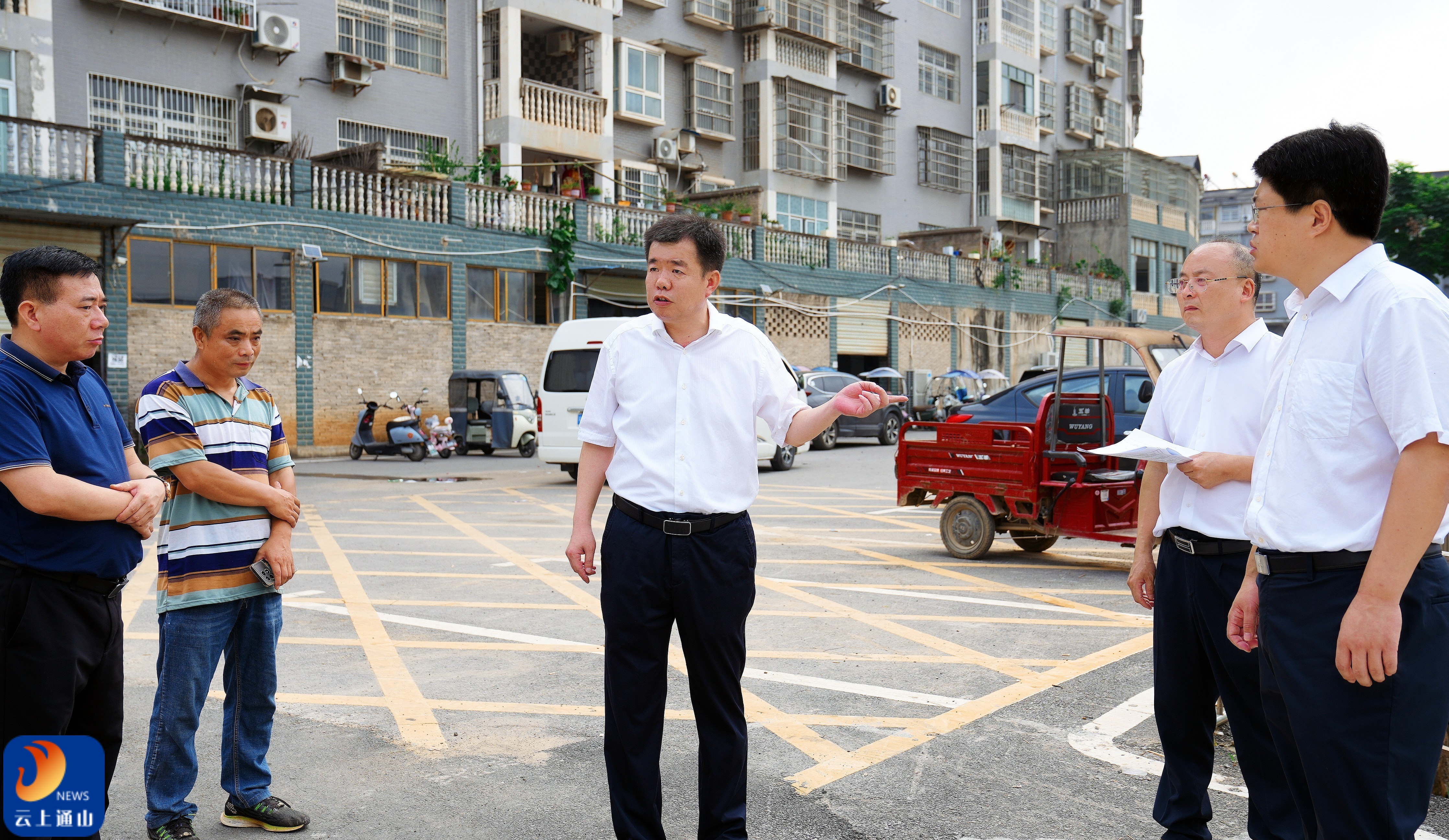 吴涛专题调研城区污水处理及管网改造工作时强调树牢系统思维 攻坚污水处理“最后一公里”