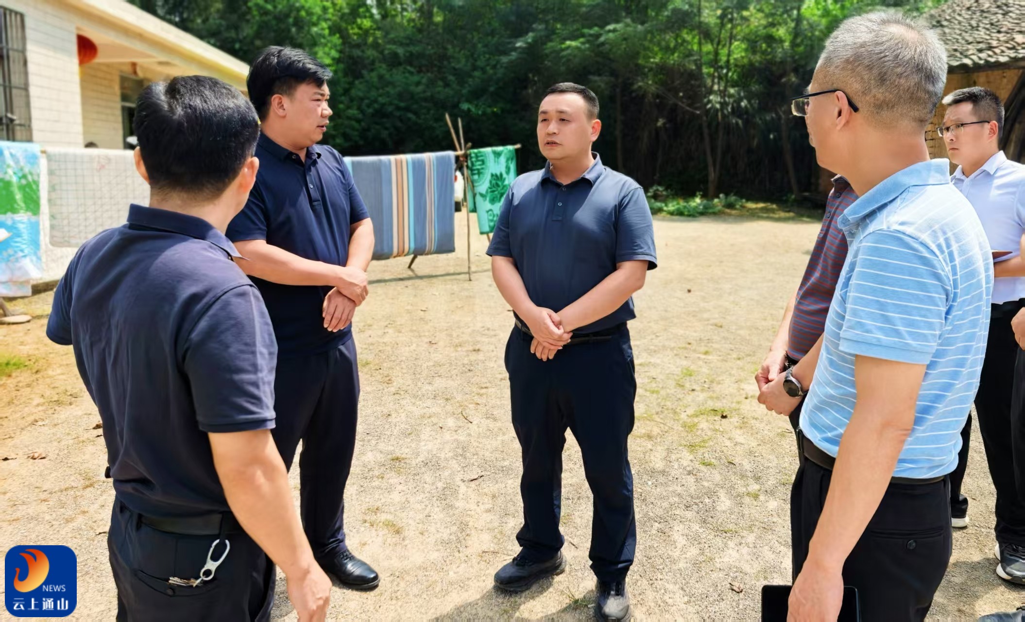 王功辉调研督办重点项目建设及村“两委”换届工作